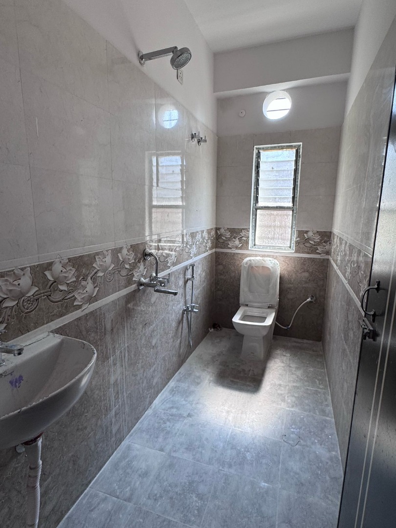 Unfurnished 3bhk in Kahilipara, Guwahati, Assam, India for Rent